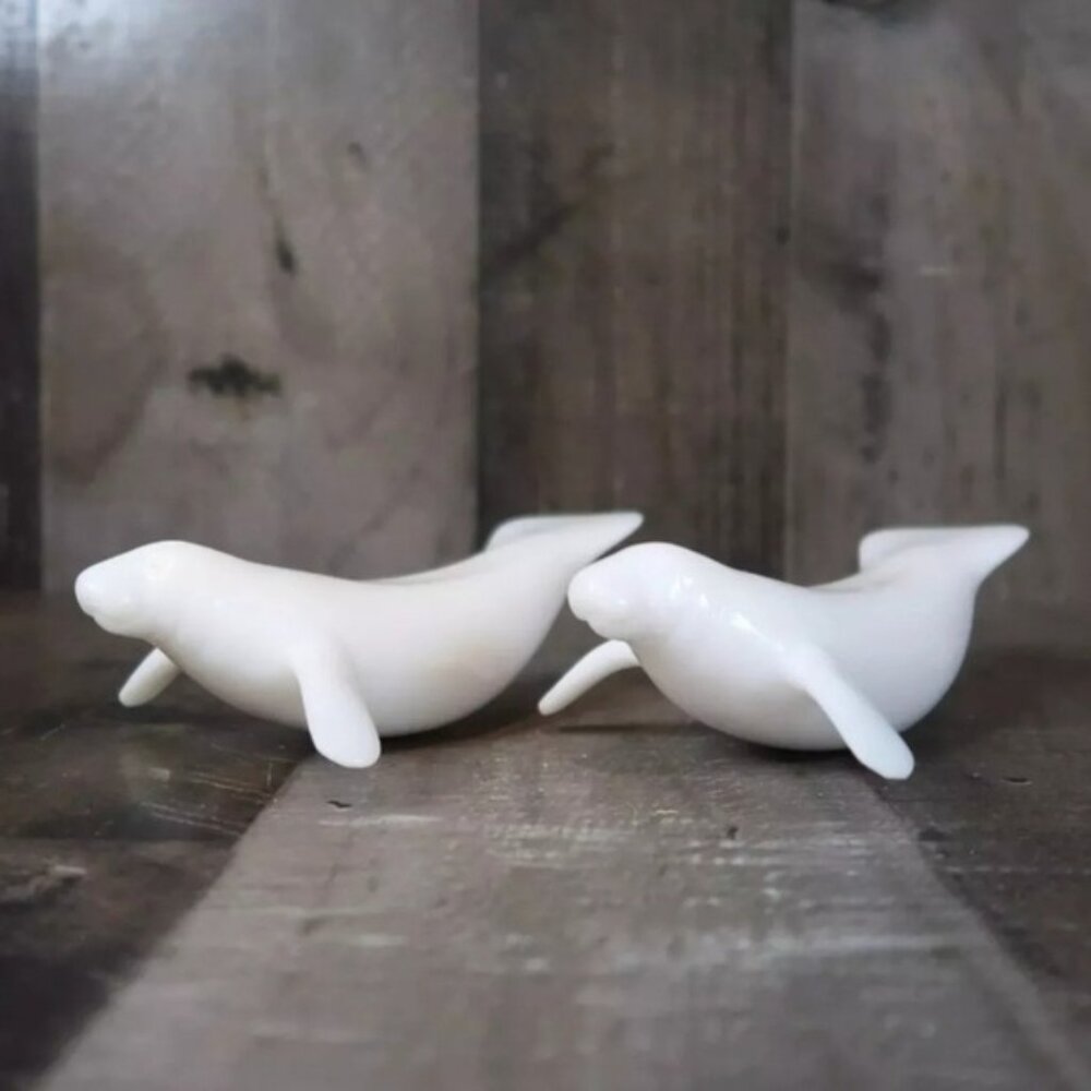 Pair of 1983 Seaworld John Perry White Manatee Figures Toy Lucite Hard Plastic